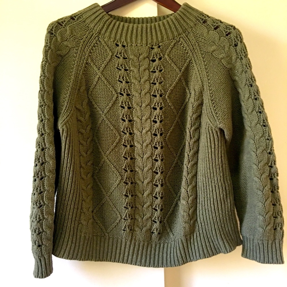 J Crew Cropped Cable knit Sweater